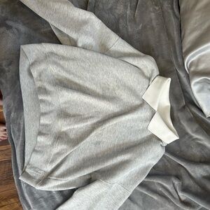 Gray Collared Sweatshirt/Sweater